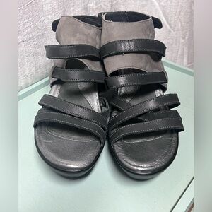 Women’s Sandals